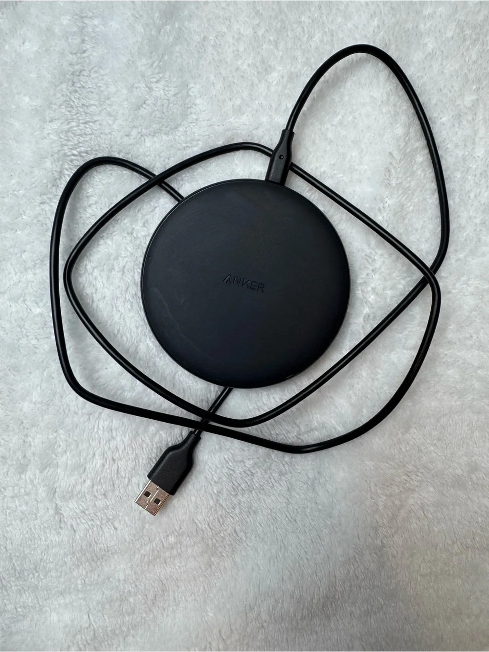 Anker 313 Wireless Charger (Pad) with USB Cable | Used